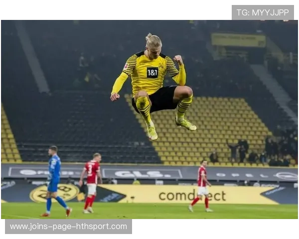 多特蒙德—哈兰德后点补射把握住关键机会 多特蒙德—哈兰德后点补射把握住关键机会