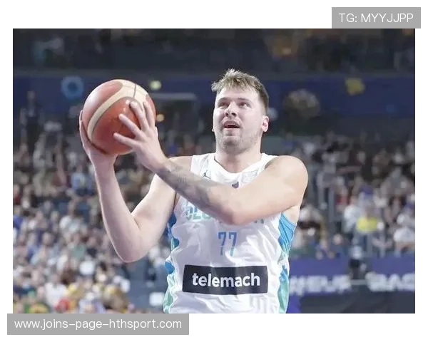 东契奇连得七分完成反超,独行侠点燃全场