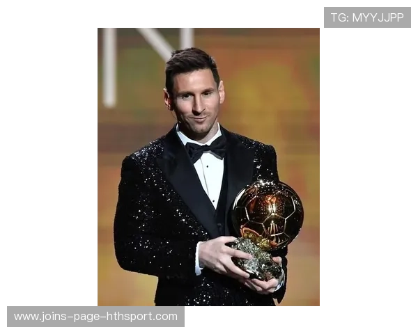 梅西举杯瞬间震撼全球，第47冠成为全场最热话题