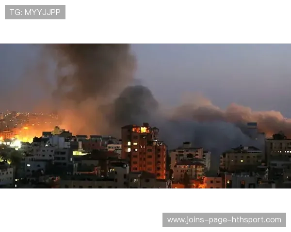 Ryze开大带人转线，瞬间多人包夹成型