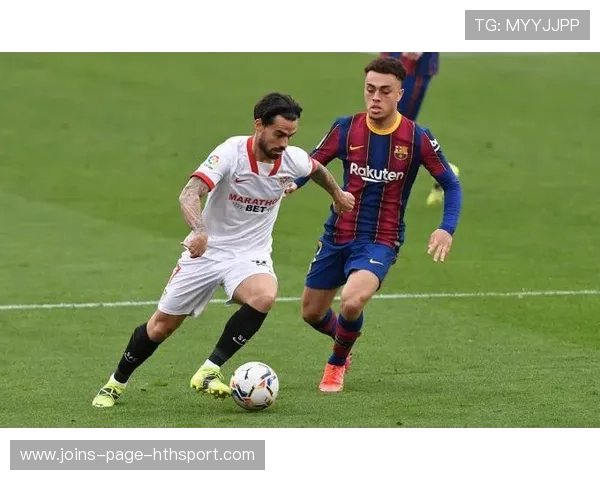 瓦伦西亚边路推进形成持续进攻态势